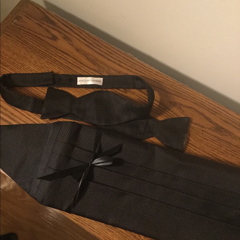 Vintage Bergdorf Goodman Cummerbund set - Picture 3 of 3
